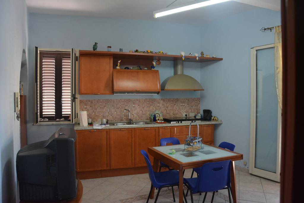 Casa Eleonora Apartman Campofelice di Roccella Szoba fotó