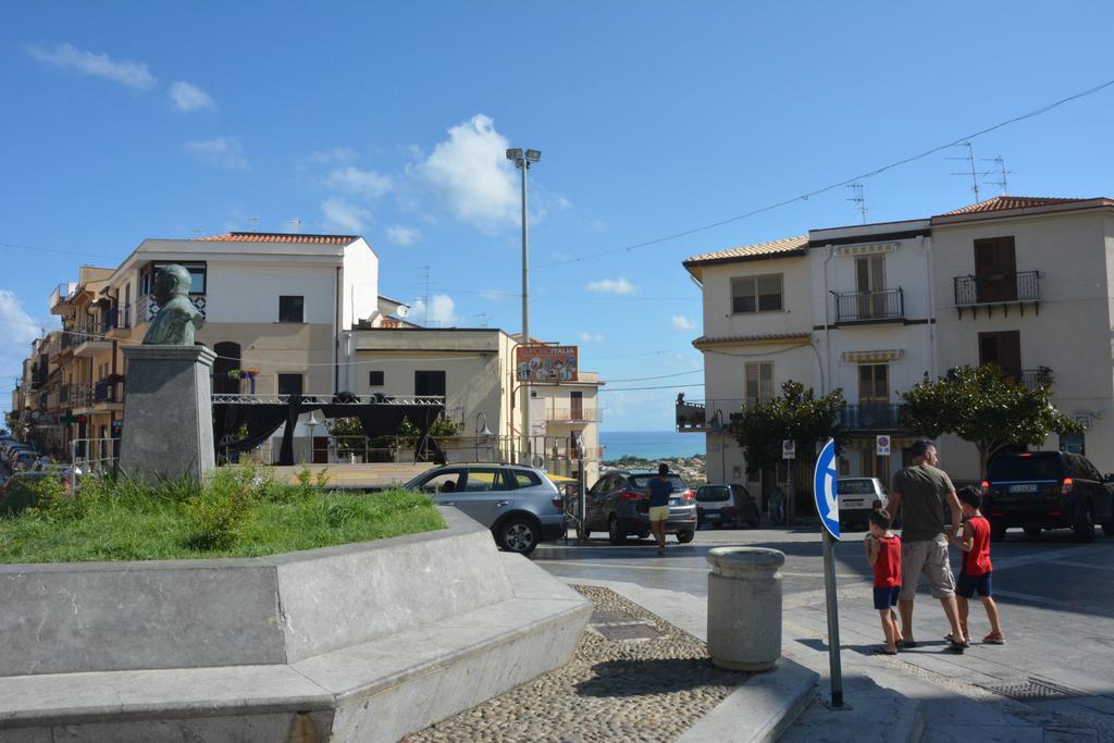 Casa Eleonora Apartman Campofelice di Roccella Szoba fotó