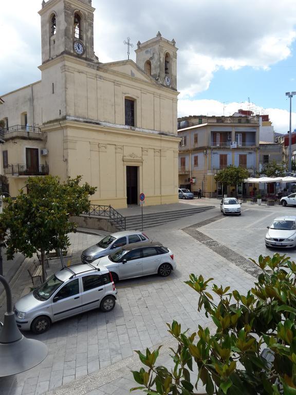 Casa Eleonora Apartman Campofelice di Roccella Kültér fotó