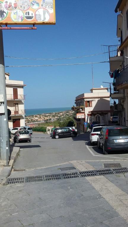 Casa Eleonora Apartman Campofelice di Roccella Kültér fotó