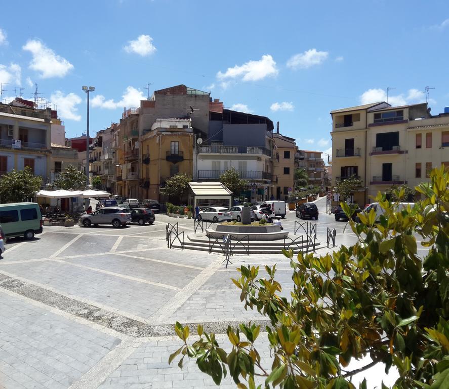 Casa Eleonora Apartman Campofelice di Roccella Kültér fotó
