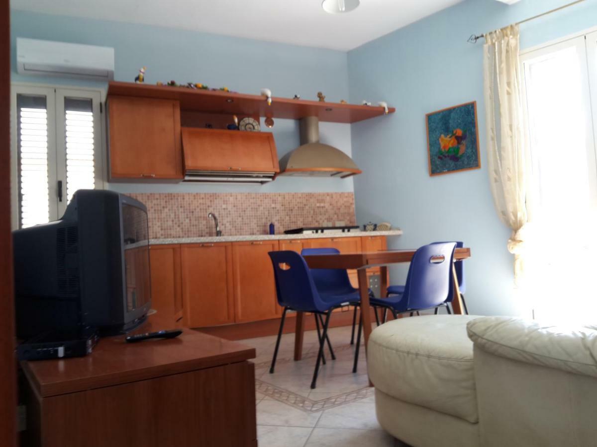 Casa Eleonora Apartman Campofelice di Roccella Kültér fotó