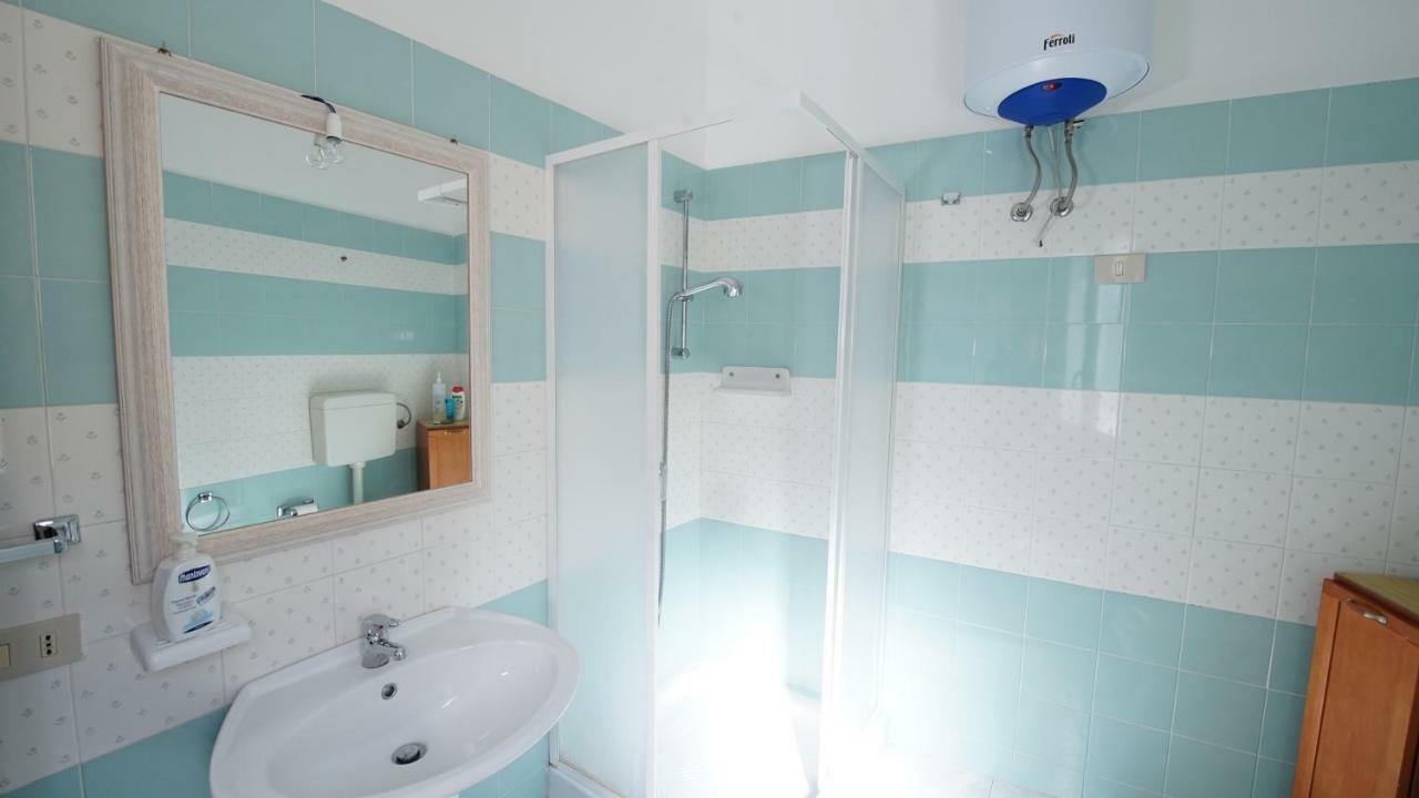 Casa Eleonora Apartman Campofelice di Roccella Kültér fotó
