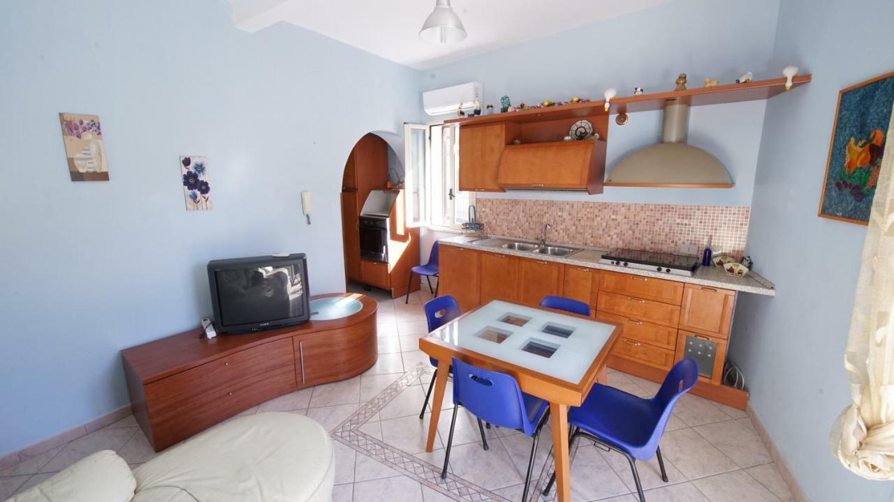 Casa Eleonora Apartman Campofelice di Roccella Kültér fotó